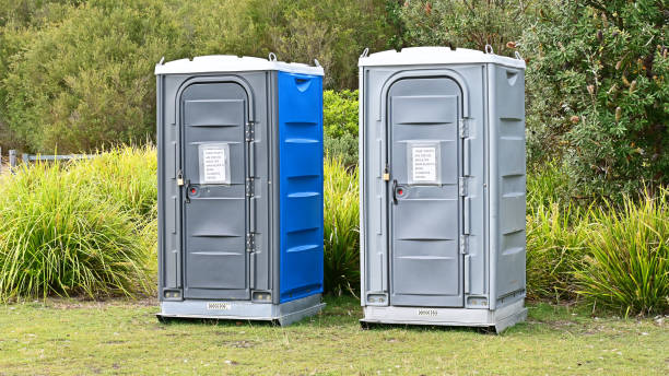 Best VIP or Luxury Restroom Trailers  in Tipton, IN